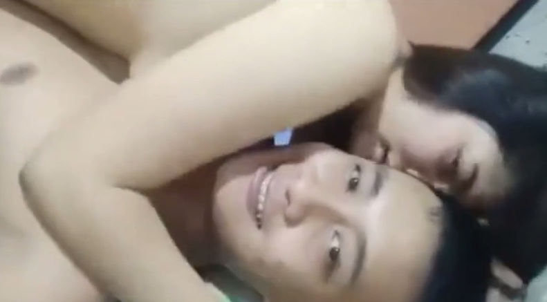 Tinira ni Richard ang kanyang tiyahin