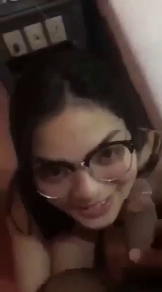 Joycee ang Magandang College Student
