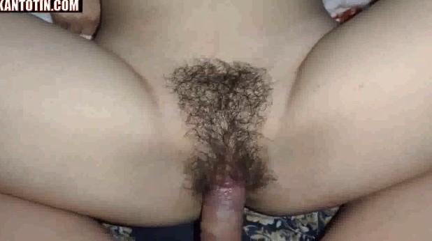 Pinay Student malakas umongol nahuli tuloy ni Mama